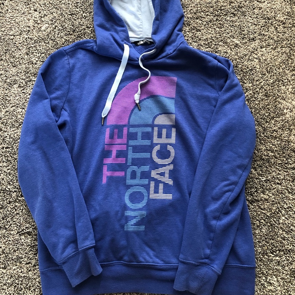 The North Face women’s hoodie size large